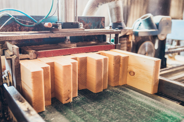 生产胶合板的工厂图片下载