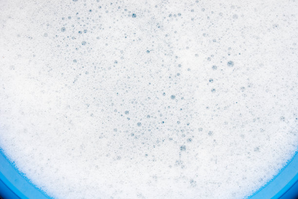 肥皂泡沫和泡沫的水背景图片下载