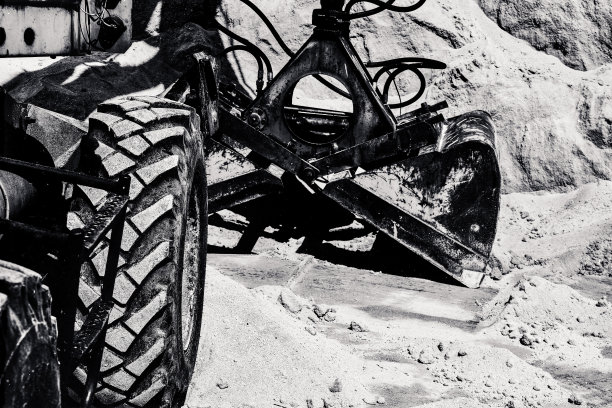 挖掘机和沙子图片下载