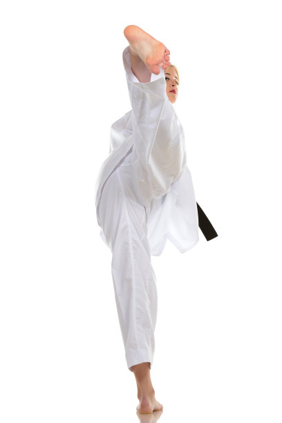 高压侧踢图片下载