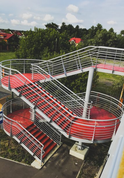 红色的桥图片下载