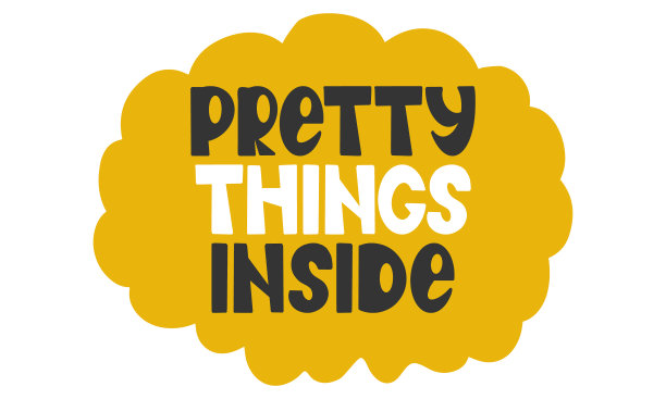 漂亮的东西在里面。手写的矢量字体。独特的手绘幼儿园海报。可爱的短语。毛笔书法。北欧风格的字体。海报，卡片，横幅，t恤设计元素。插图图片下载