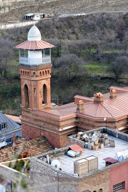 第比利斯用红砖建造的尖塔图片下载