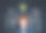 小男孩学生戴着眼镜，在黑板的背景上有一个灯泡。头脑风暴和想法概念图片下载