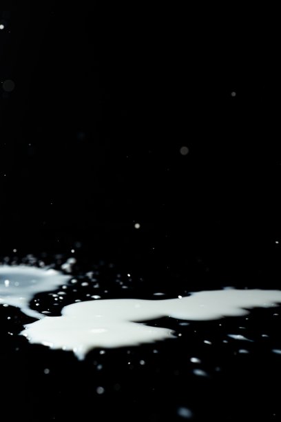 牛奶溢出图片下载