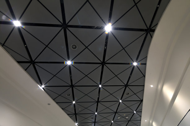 现代复杂建筑İstanbul机场，İstanbul土耳其图片下载