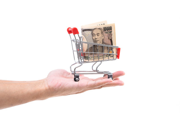 1万张日本钞票放在购物车里，白色背景上有一个男人牵着他的手图片下载