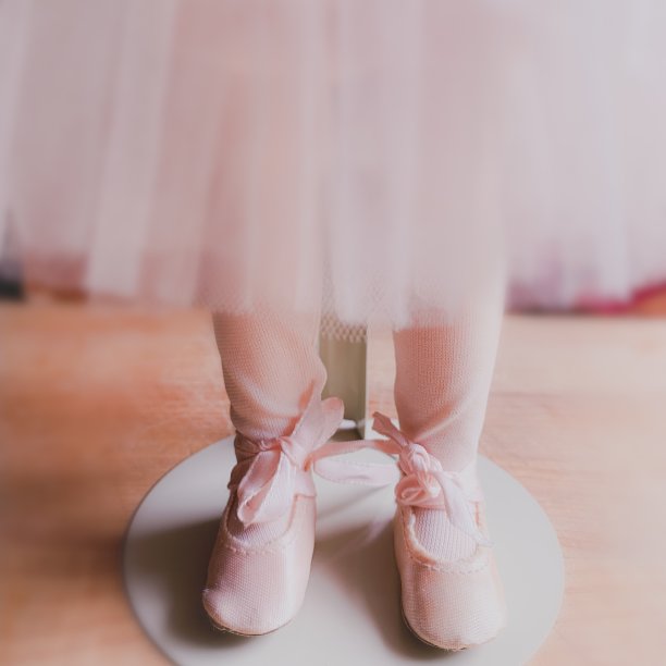 芭蕾舞娃娃腿图片下载