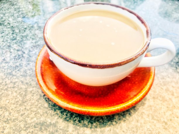 早晨喝咖啡图片下载