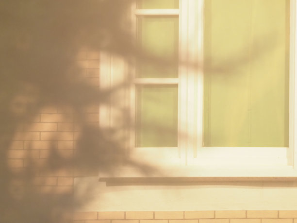 黎明背景下的窗户图片下载