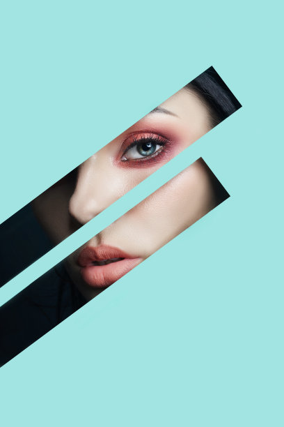 漂亮的脸蛋上画着红妆，小女孩的眼睛里有一个蓝色的小洞。画着漂亮的红色眼影的女人，在狭缝里有一双蓝色的大眼睛。广告文案的空间图片下载