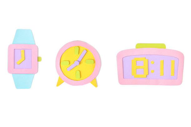 时钟剪纸在白色的背景图片下载