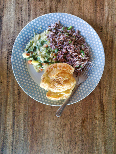 素食融合了东方和西方的食物图片下载