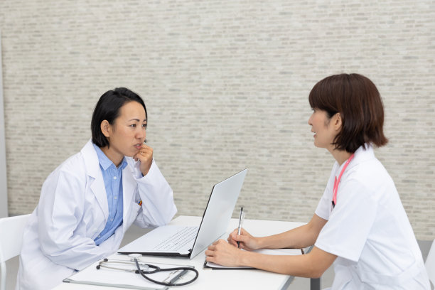 女医生和女护士图片下载