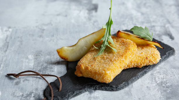 近距离的照片肉类零食的石头背景图片下载