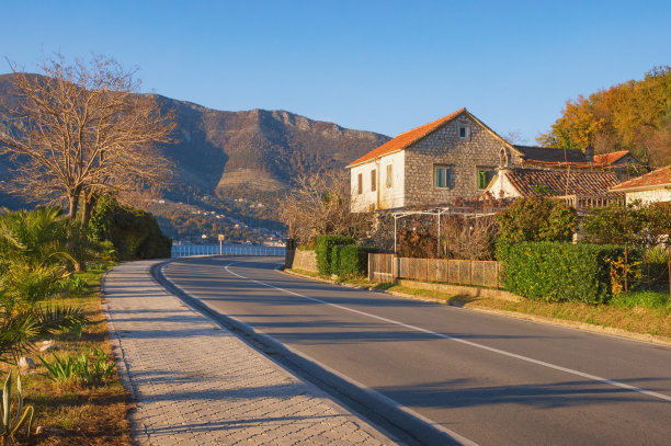 巴尔干半岛的公路旅行。黑山共和国图片下载