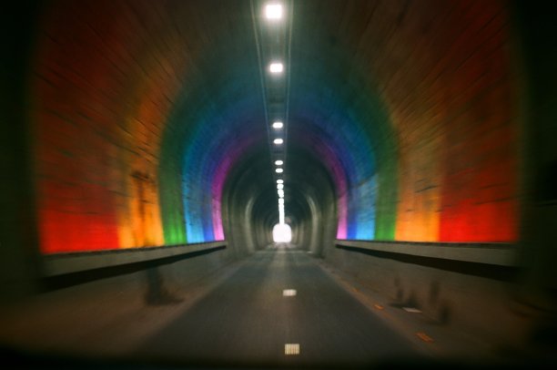 彩虹隧道图片下载