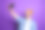 照片酷家伙拿着电话自拍instagram博客穿牛仔装孤立的紫罗兰背景图片下载