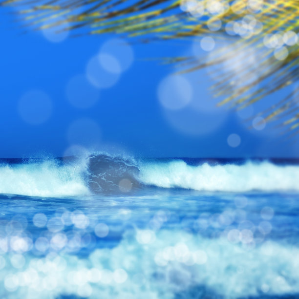 海景与近海浪在大风天图片下载