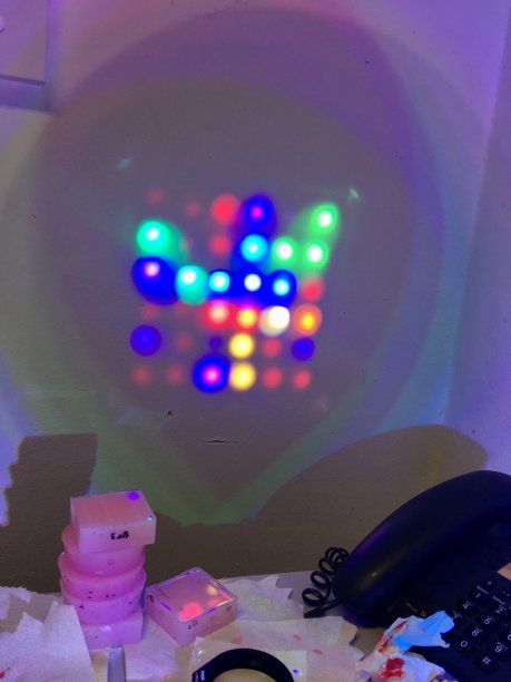 白光的颜色图片下载