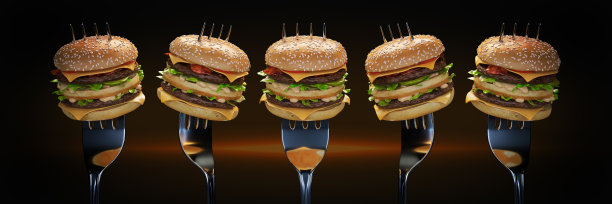 一个小汉堡卡在叉子里。充足营养的概念。三维渲染图片下载