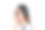 美丽体贴的女孩戴着眼镜，黑色长发，白色t恤孤立在白色背景图片下载