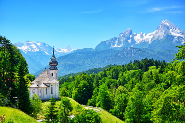 贝希特斯加登的玛丽亚·格恩朝圣教堂图片下载