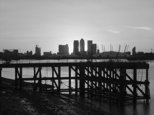 伦敦金丝雀码头的景色。图片下载