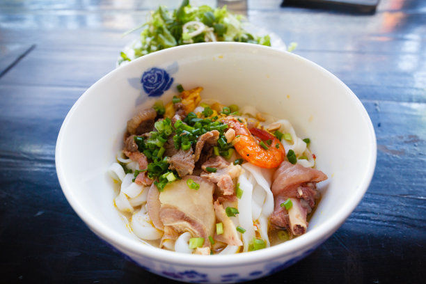 越南岘港的越南传统米粉图片下载