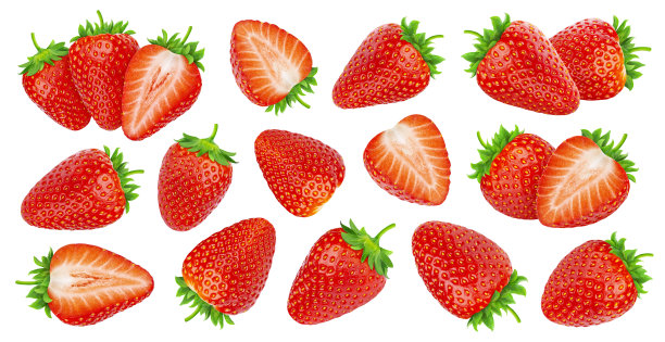 美味的完整和切碎的新鲜成熟的草莓孤立地放置在白色的背景上图片下载
