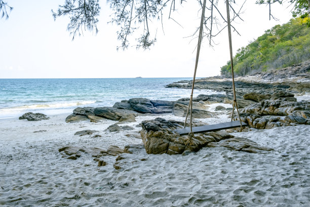 泰国罗永省萨美岛奥暖湾的夏季假期和度假海滩背景概念图片下载