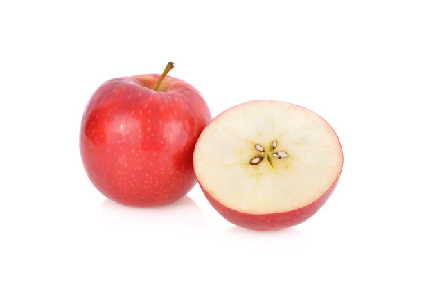 整个和半切鲜粉红色女苹果，白色背景上有茎图片下载
