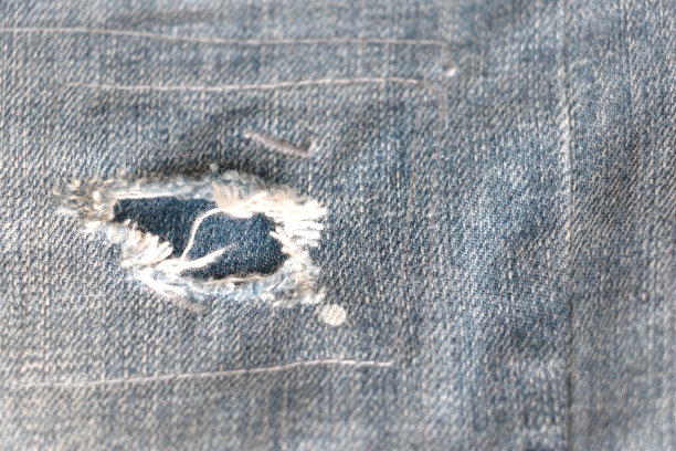 接近破牛仔裤图片下载