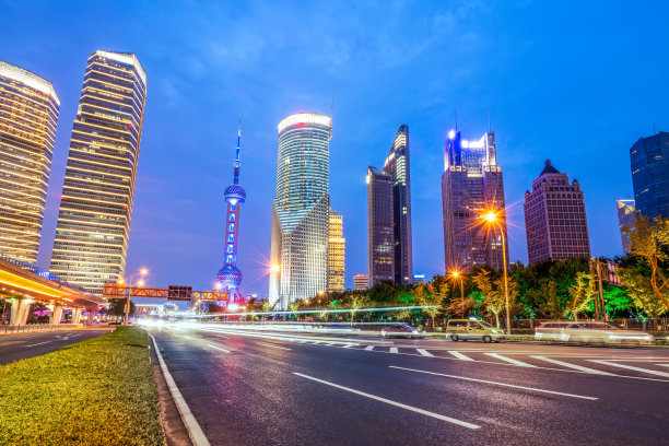 城市之夜的运动速度效果图片下载