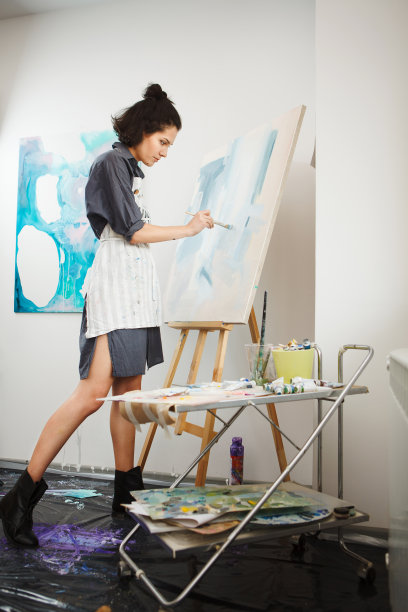 女性在艺术概念治疗心理健康专业图片下载