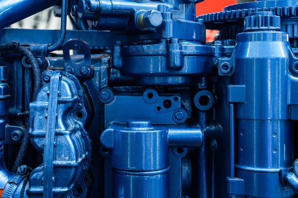 蓝色汽车发动机结构特写图片下载