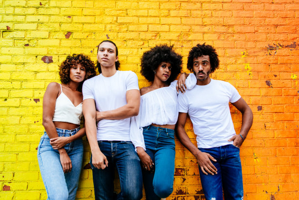 一群朋友一起在纽约度过时光图片下载