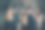 一群人在化妆舞会的面具在工作室摆姿势图片下载