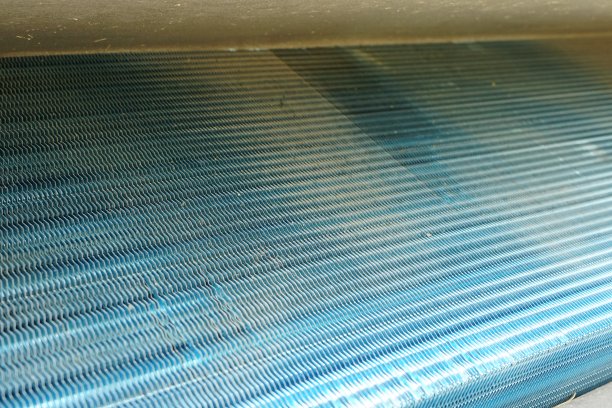 拆卸并清洁空调部件图片下载