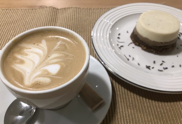 卡布奇诺加椰奶图片下载