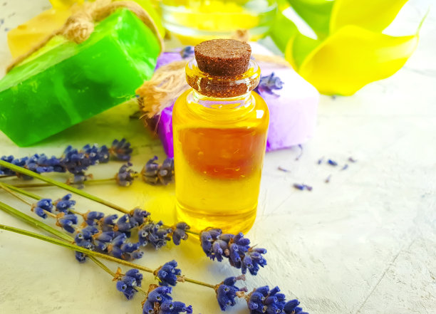 化妆油，薰衣草香皂图片下载