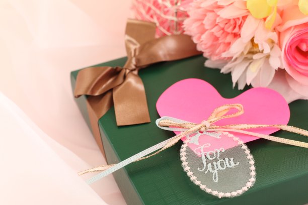 礼品及花束图片下载