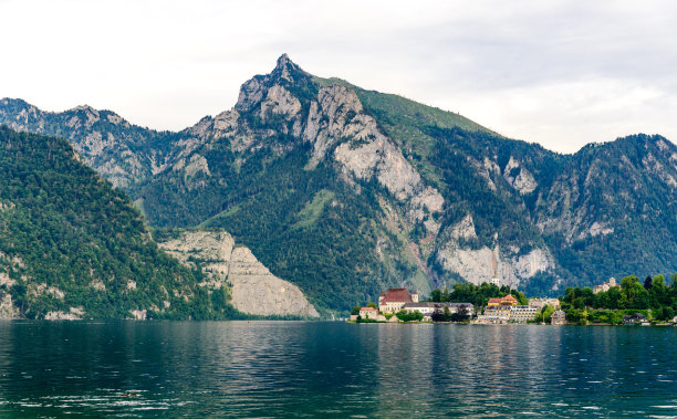 崔根教堂Salzkammergut, Austria图片下载