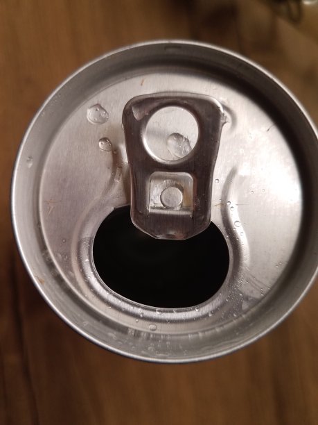 可口可乐饮料罐。打开就可以图片下载