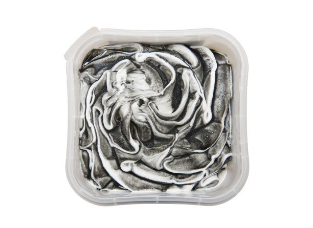 甘草冰淇淋孤立白色图片下载