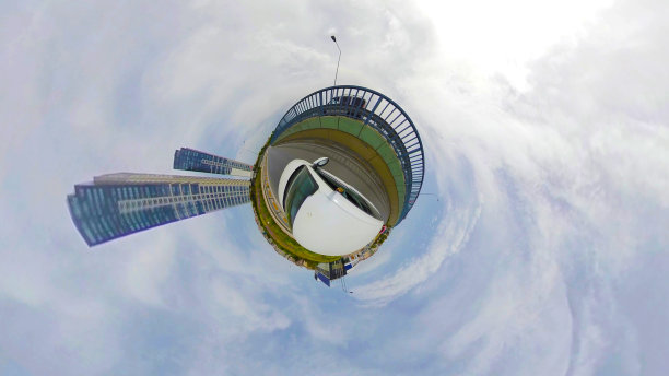 小星球-车在街上图片下载