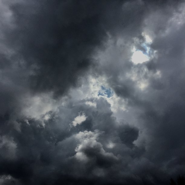 戏剧性的cloudscape图片下载