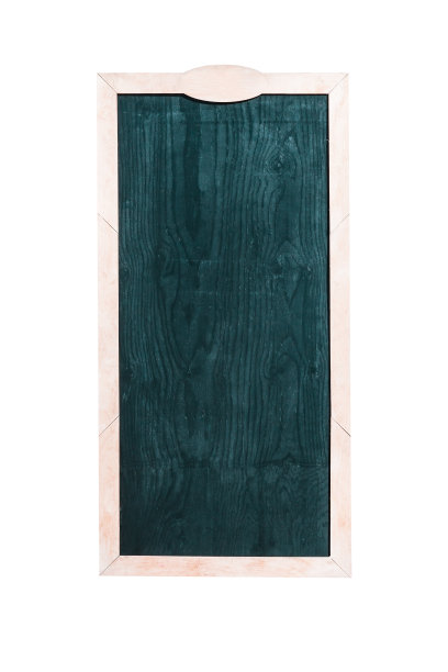 木质灯架，深色木质表面，带有复制空间，孤立在白色背景上，图片下载