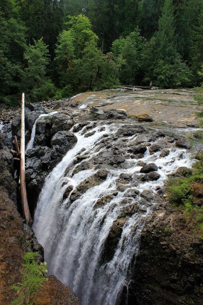英国河瀑布股票照片图片下载