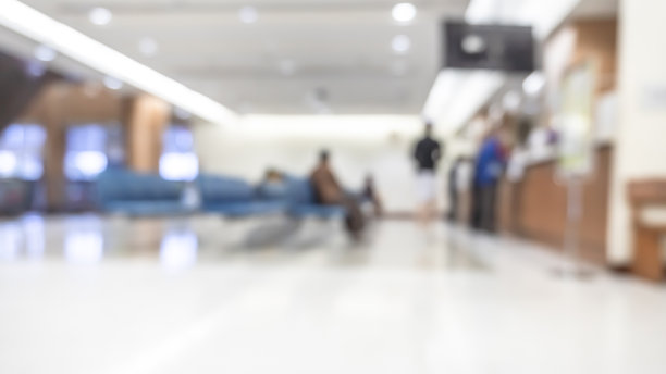 医疗模糊背景病人服务柜台，医院大堂，收银和药房柜台内部内部等候大厅区域图片下载
